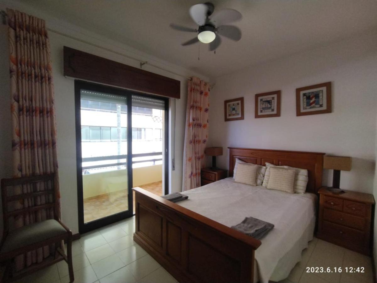 Cozy Apartment in Quarteira Exterior foto