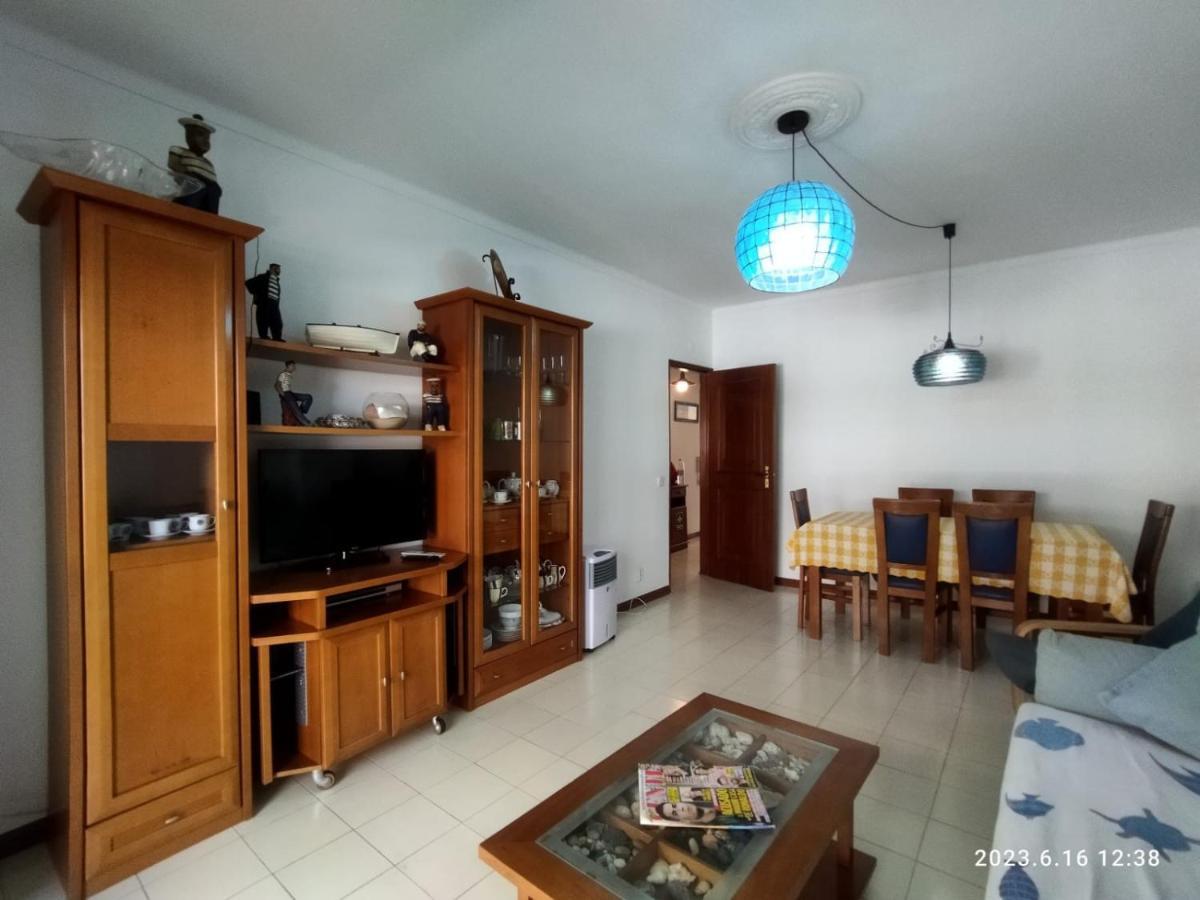 Cozy Apartment in Quarteira Exterior foto